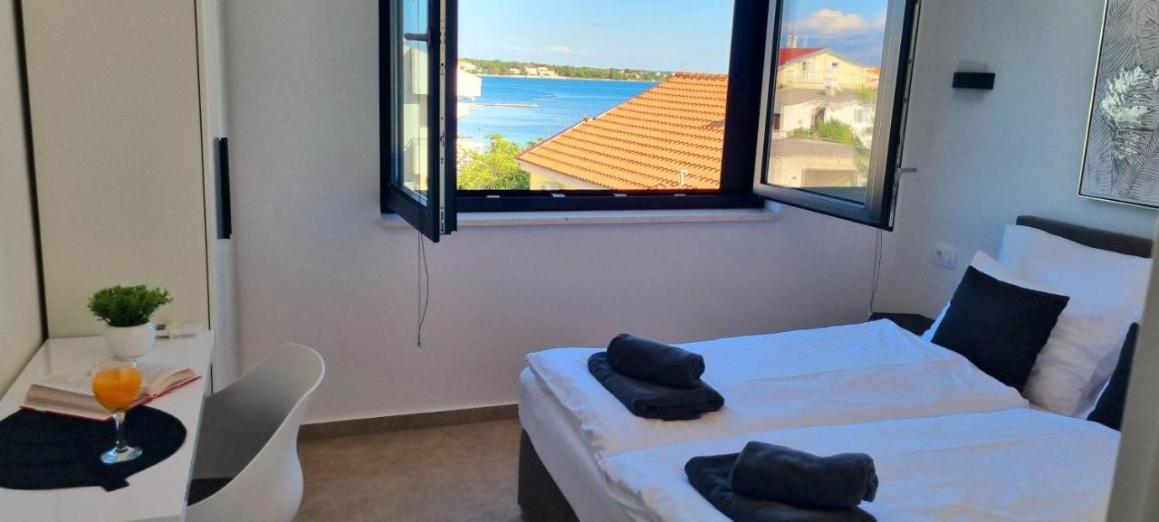 Dinary Penthouse Apartment วีร์ ภายนอก รูปภาพ